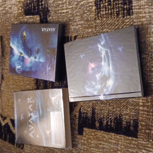2/$50 Avatar - 3 Disc Blu-Ray Set - Picture 5 of 8
